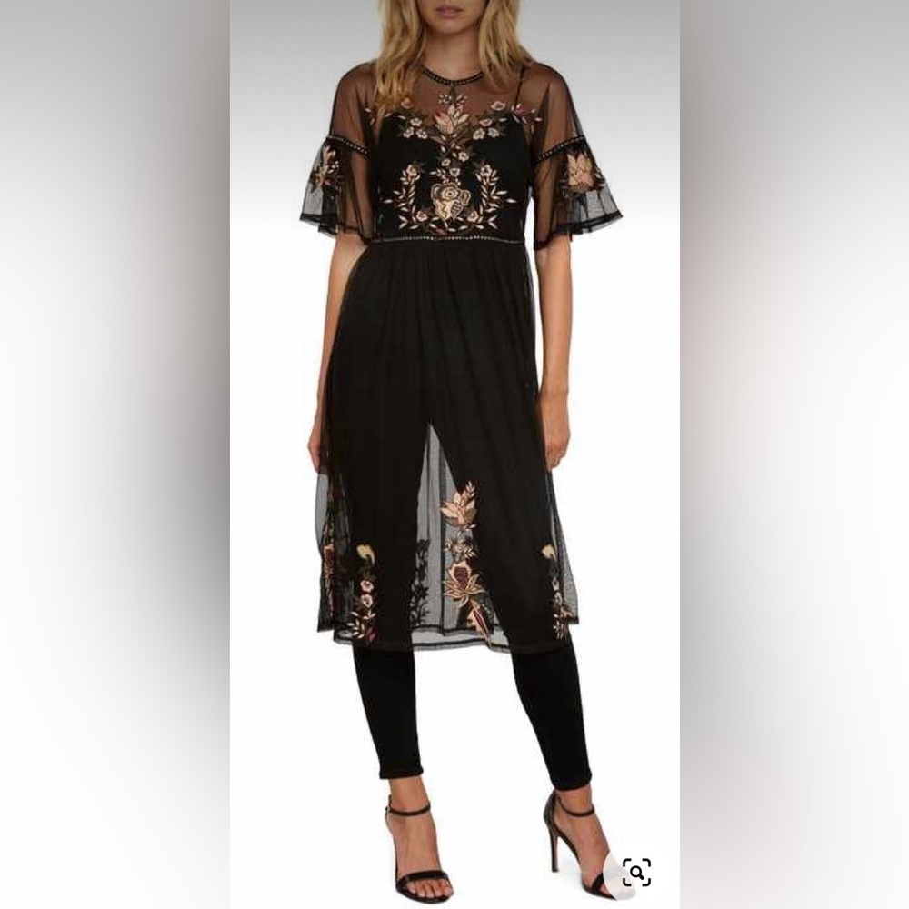 Willow and Clay Embroidered Sheer Dress/Tunic M (tunic only )
